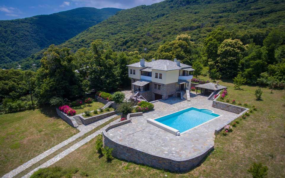 stone-House-with-swimming-pool