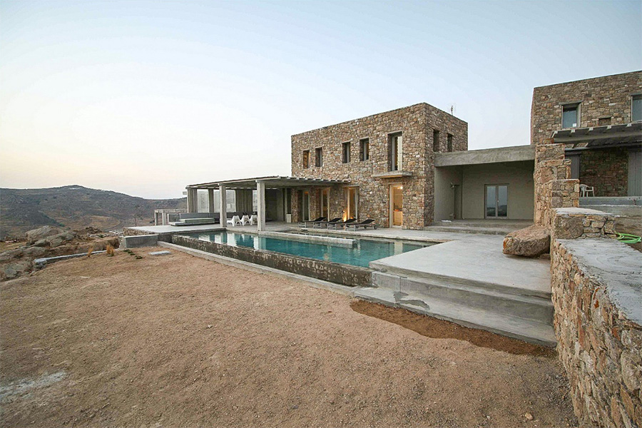 2 image - Pool and villa