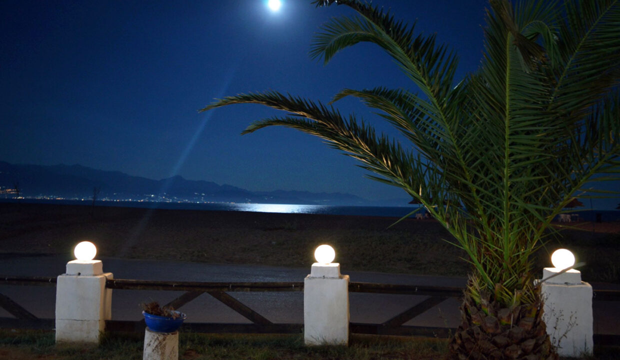 16 sunset analipsi beach mesinia greece