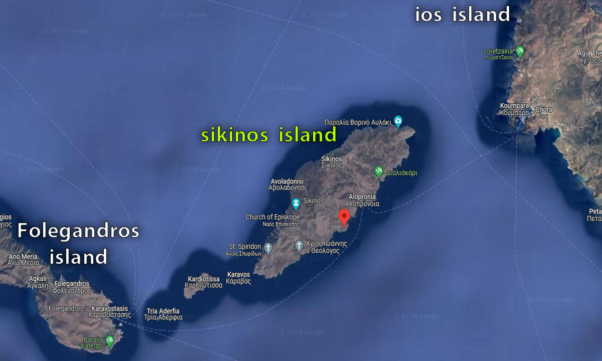 Plot on Sikinos island for sale