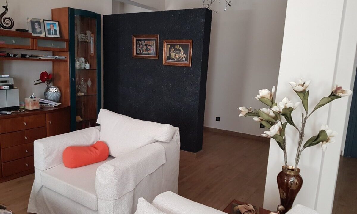 Apartment for sale in the center of Katerini