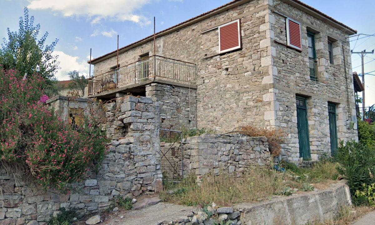 For sale old stone house in Greece ideal for Golden visa